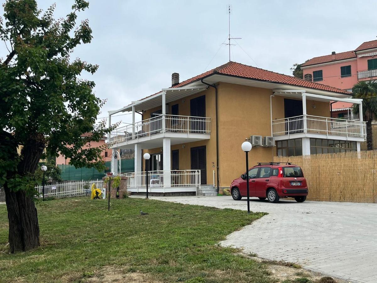 Il Gattino Di Porto - Apt 6 - Monolocale Terrazzo Piscina Imperia Exterior foto
